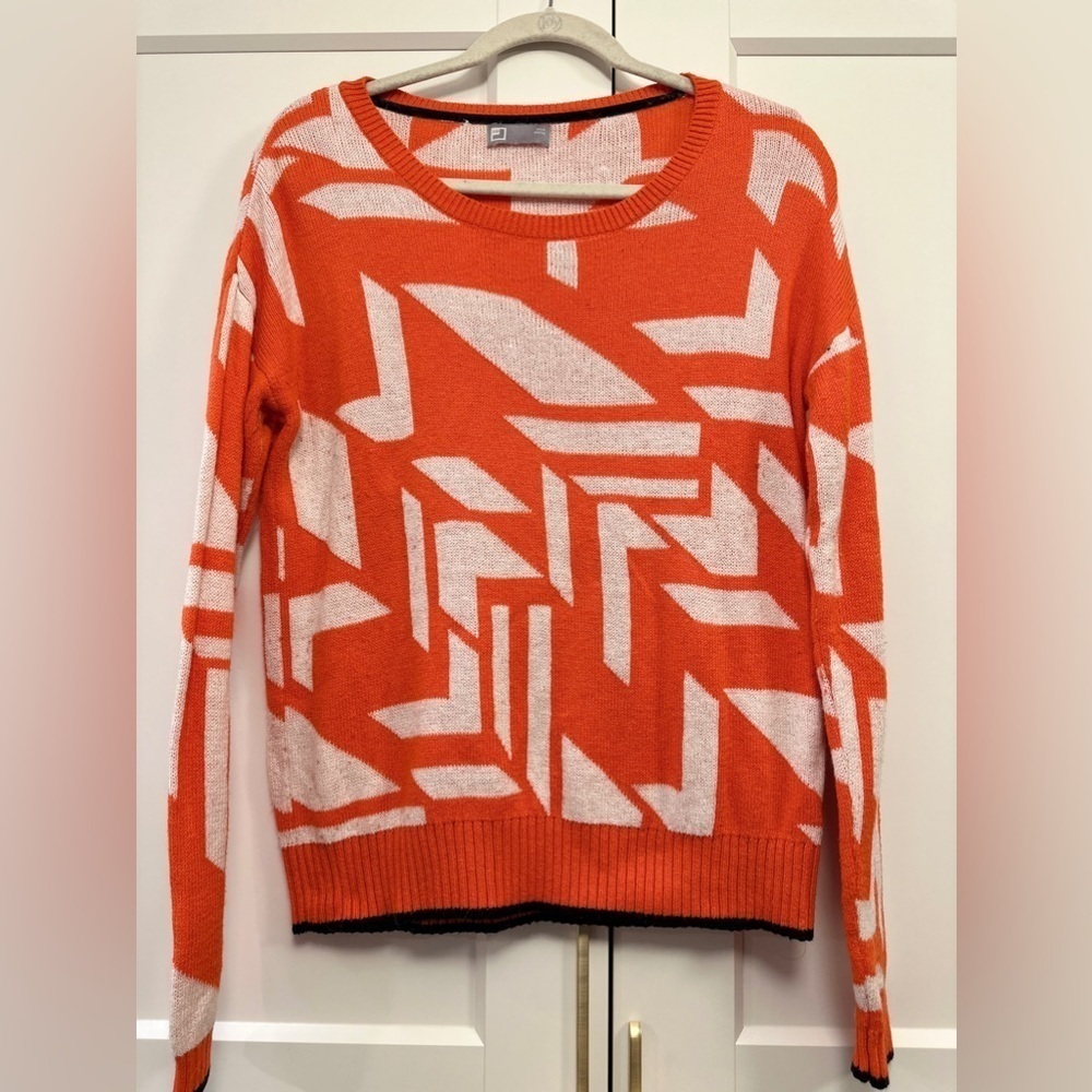 JCPenney color block retro look orange & white geometric crewneck sweater